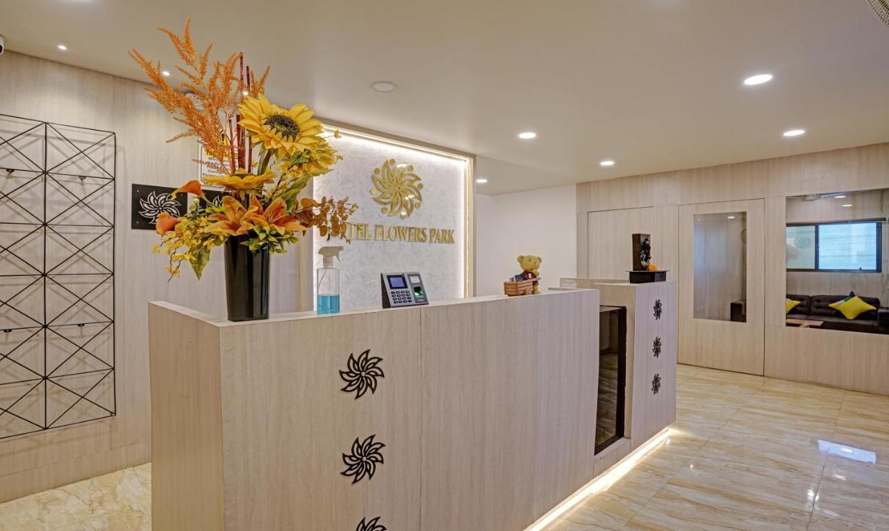 Itsy Hotels Flowers Park Nashik Extérieur photo